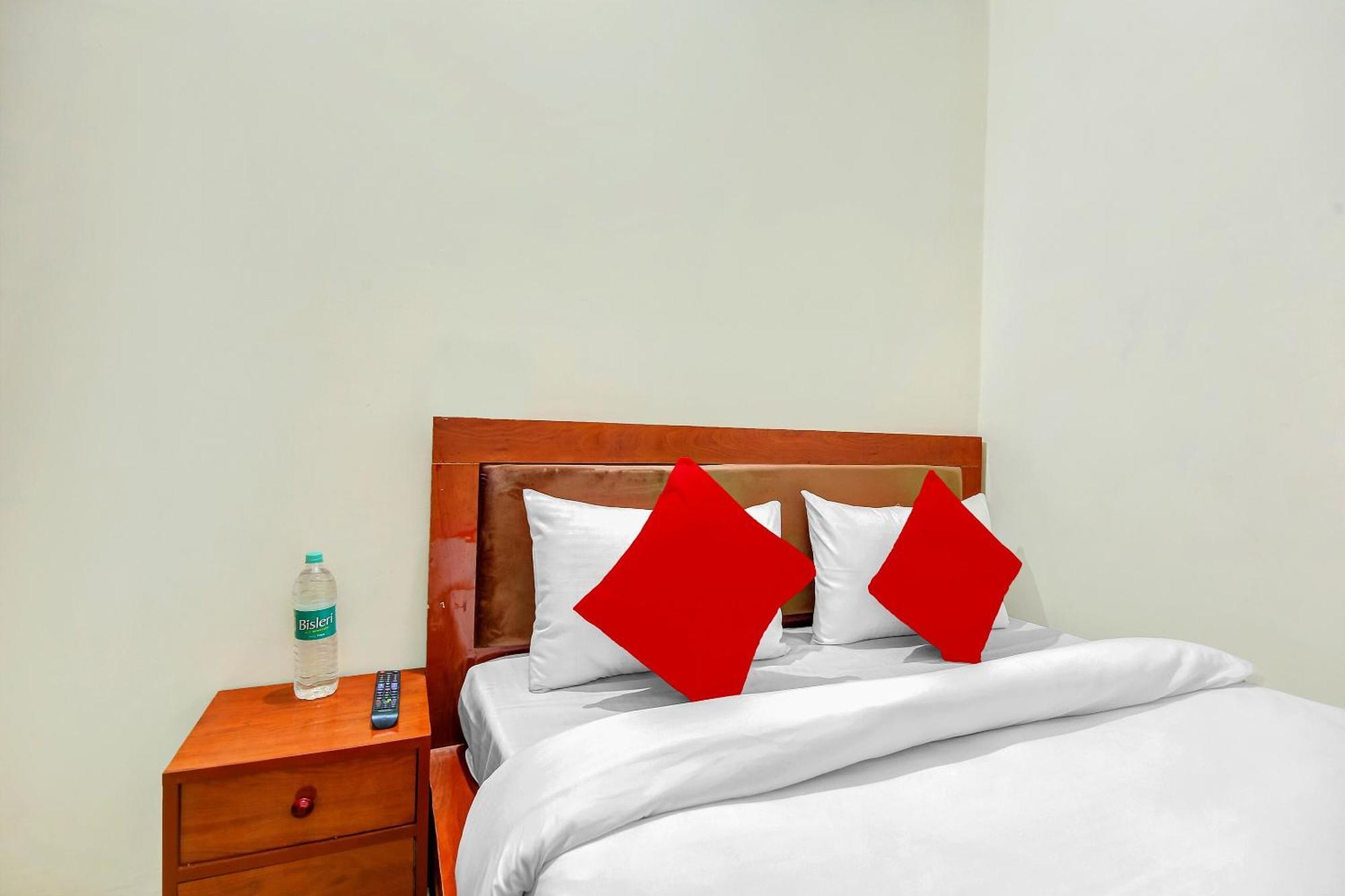 Hotel O Yash Hotel Ghaziabad Exterior foto