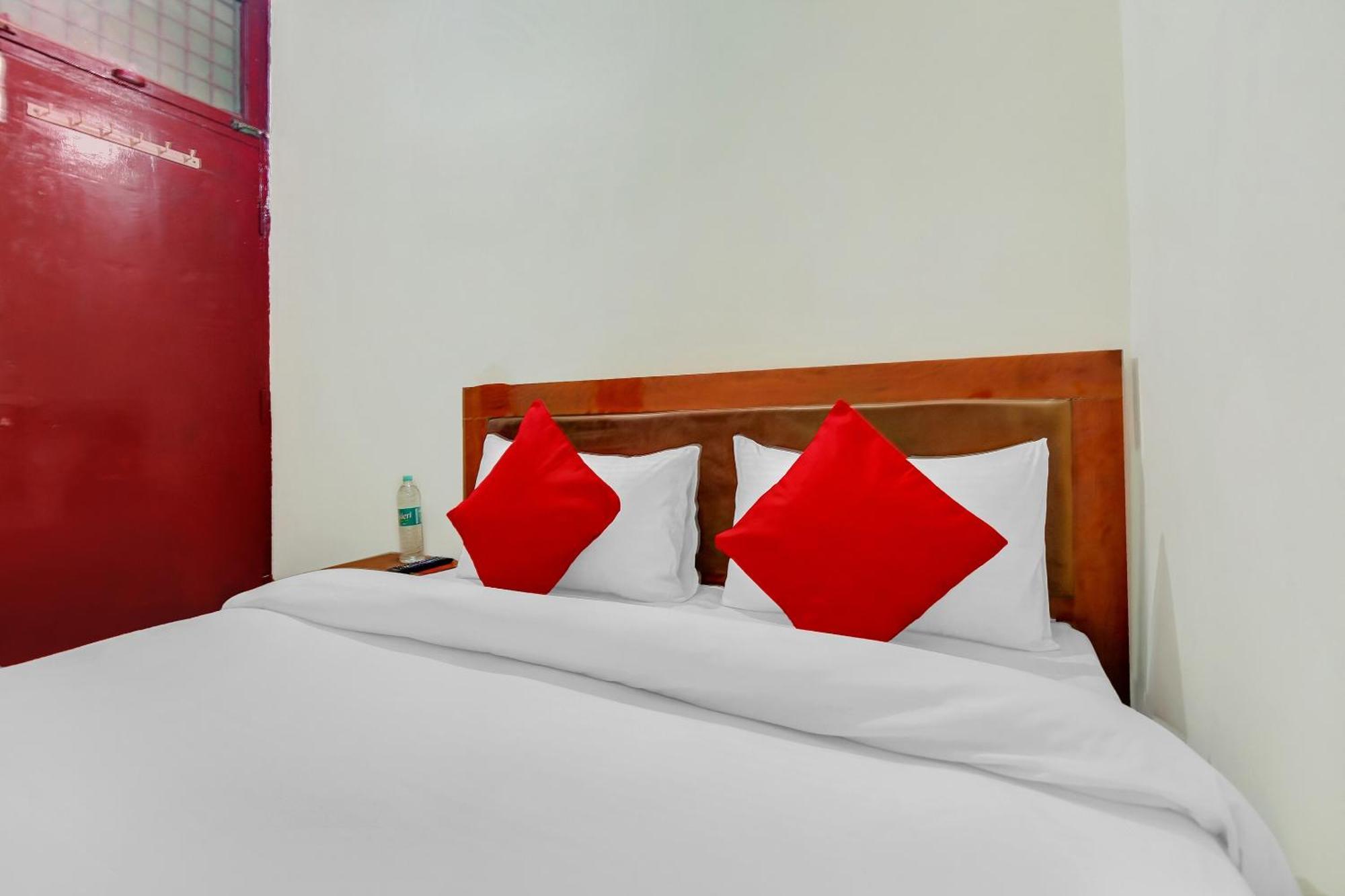 Hotel O Yash Hotel Ghaziabad Exterior foto